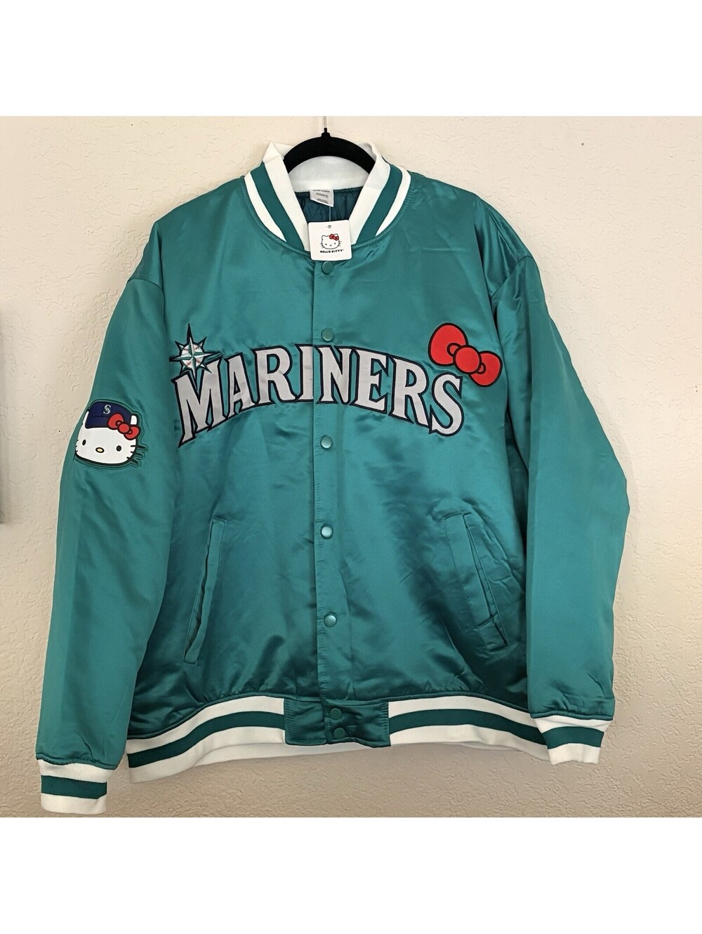 Seattle Mariners Hello Kitty Satin Bomber Jacket Adult XL NWT BDA Sports 2026
